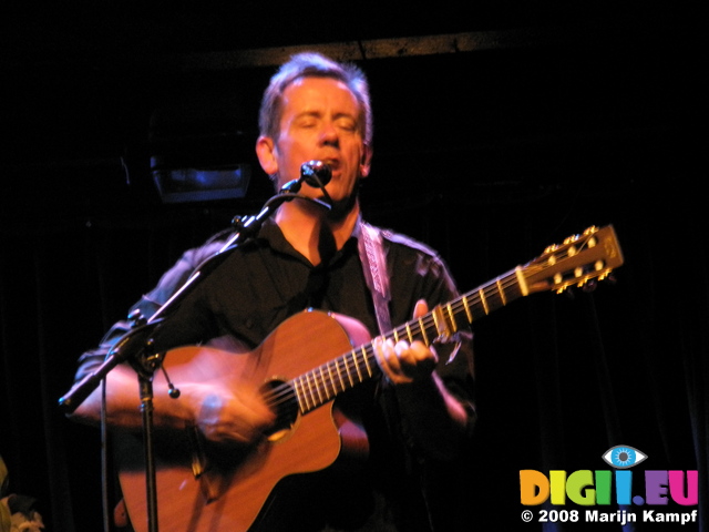 JT00827 Luka Bloom, The Forum, Waterford